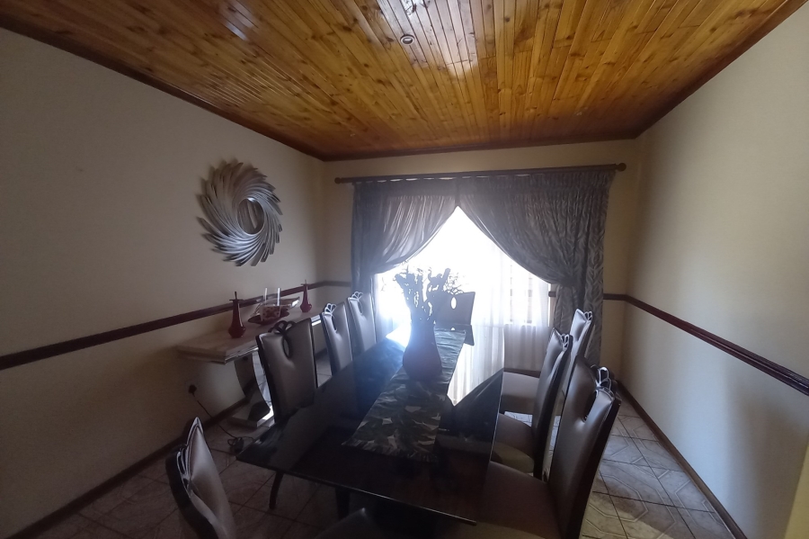 4 Bedroom Property for Sale in Minerva Gardens Northern Cape